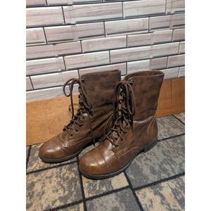 Trash lace up boots size 38.5